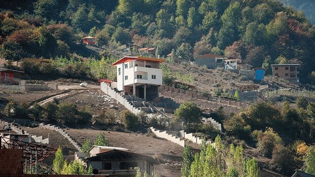 شناسایی ساخت وسازهای غیرمجاز در جنگل های غرب مازندران
