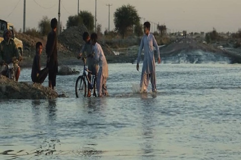 برپایی پایگاه‌ جمع‌آوری کمک‌های مردمی به مناطق سیل‌زده در 21 شهر مازندران