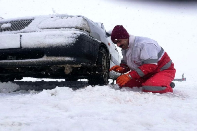 امدادرسانی به 170 نفر گرفتار در برف ساری