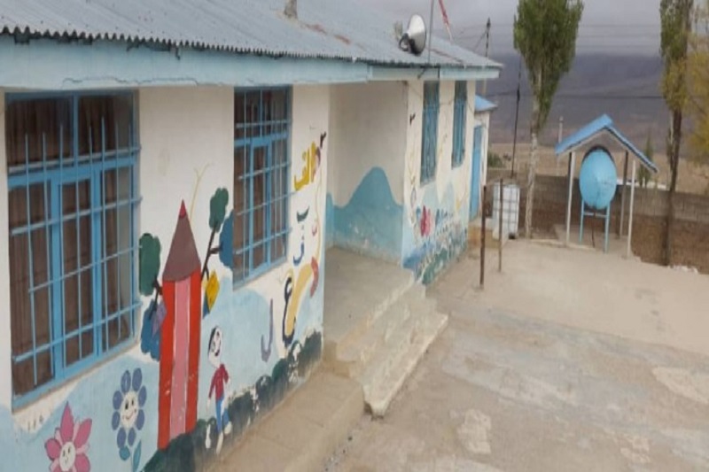 اهدای اینترنت رایگان به مدارس روستایی مازندران/ کمک برای بهسازی مدارس چهاردانگه