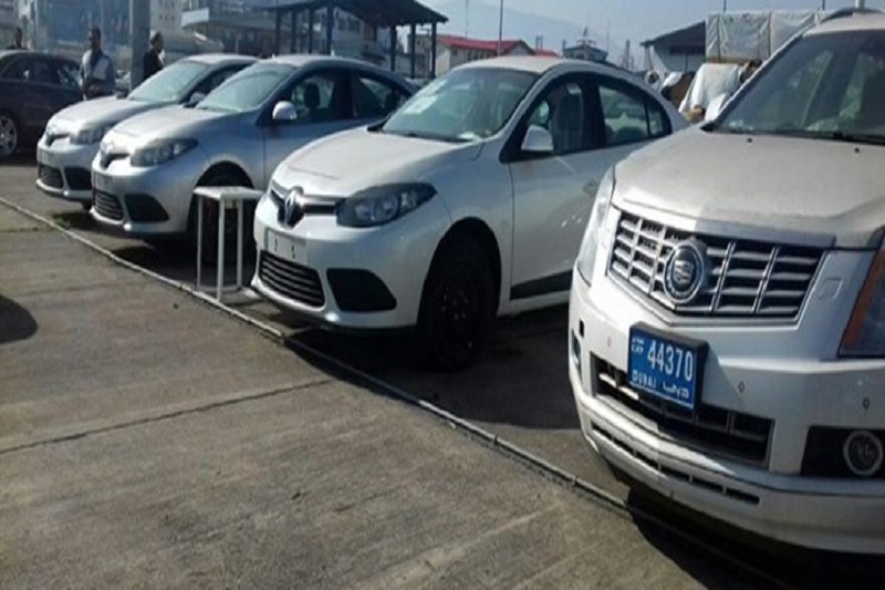 تعیین تکلیف 76 خودروی لوکس توقیف شده در گمرک نوشهر
