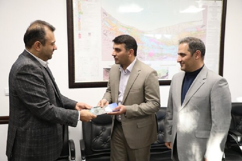 شهردار جدید رویان معرفی شد