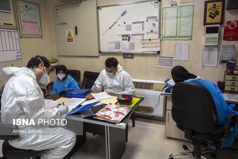 افتتاح کارگاه تولید ماسک در قائم‌شهر طی هفته دفاع مقدس