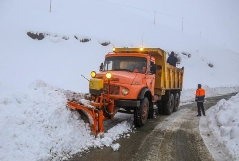 ارتفاع برف در مازندران به ۷۰ سانتیمتر رسید