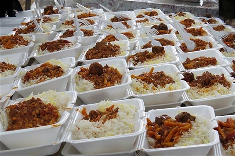 طبخ و توزیع ۶۱۲ هزار پرس غذای گرم بین نیازمندان مازندرانی